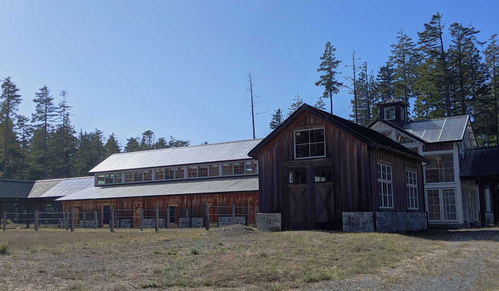 Horse Barn